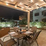 Colino Apt